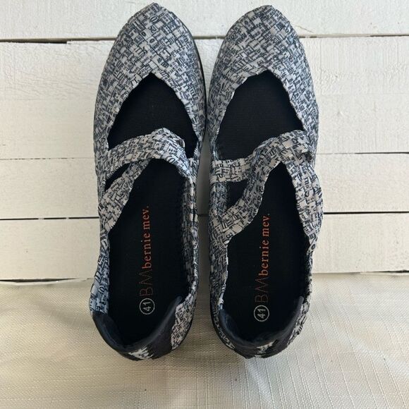 bernie mev. Lulia Newsprint Black White Woven Shoes wedge size 41 - Picture 2 of 11
